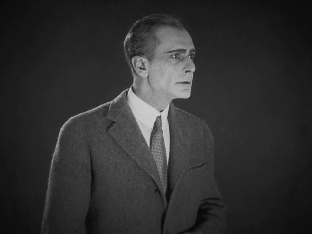 Фото - Метрополис: 640x480 / 37.97 Кб