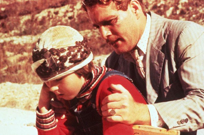 Фото - Бумажная луна: 800x533 / 72.75 Кб