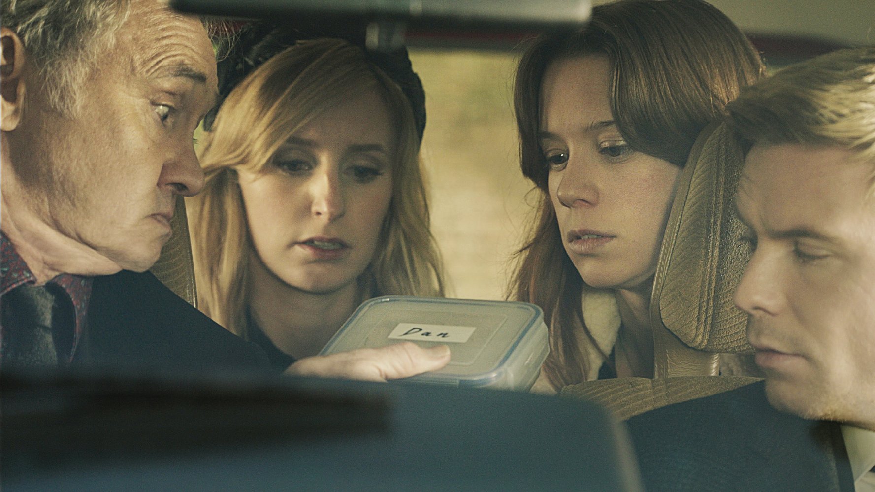 Фото -  Ни пуха, ни праха: 1777x999 / 266.28 Кб