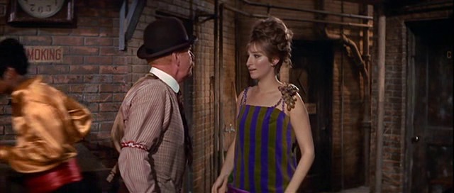 Фото - Смешная девчонка: 640x272 / 47.38 Кб