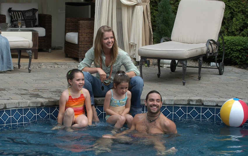 Фото - 3 похотливых поросенка: 850x536 / 168.48 Кб