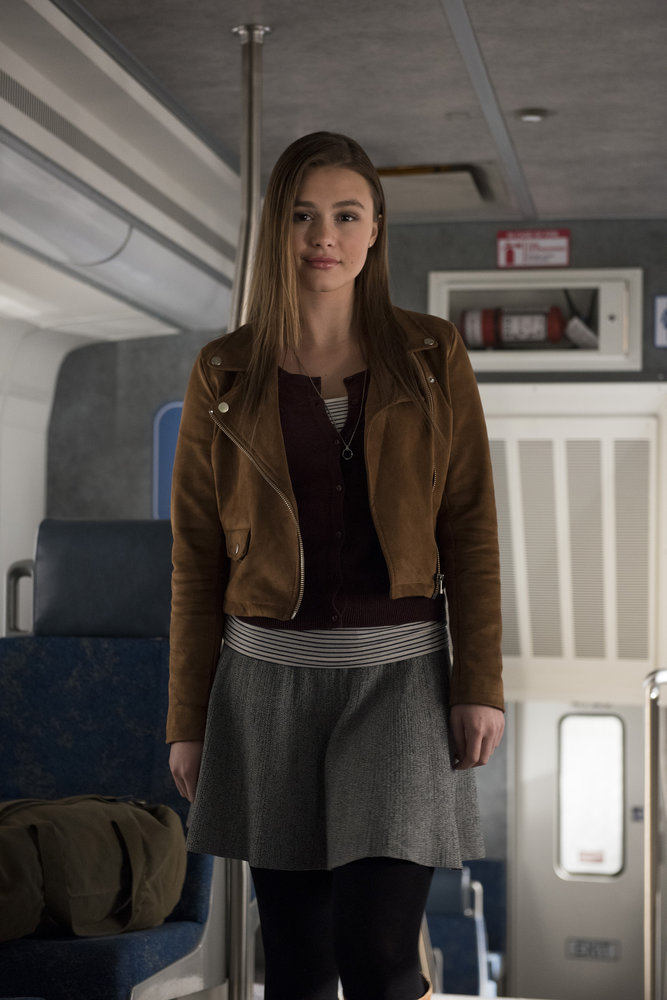 Фото - Заложница: 667x1000 / 121.33 Кб