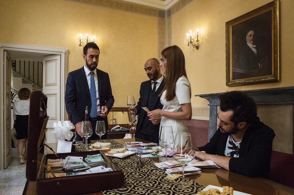 Фото - Белое вино из Баббудойу: 1000x666 / 98.01 Кб