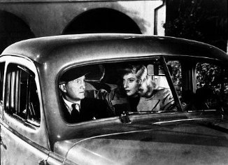 Фото - Том Пауэрс: 326x236 / 23 Кб