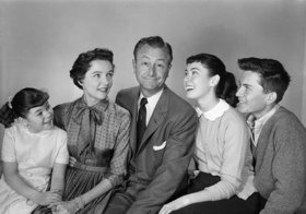 Фото - Роберт Янг: 280x196 / 14 Кб