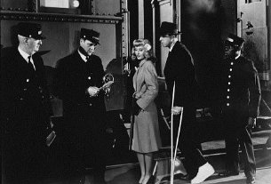 Фото - Фред МакМюррэй: 305x207 / 17 Кб