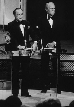 Фото - Боб Хоуп: 311x450 / 25 Кб