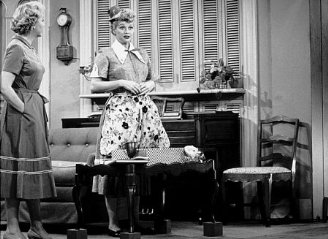 Фото - Люсиль Болл: 328x239 / 25 Кб