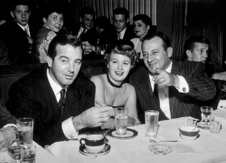 Фото - Джон Пэйн: 325x235 / 21 Кб