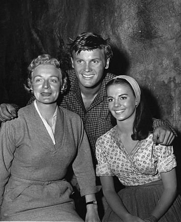 Фото - Натали Вуд: 368x450 / 43 Кб