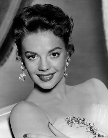 Фото - Натали Вуд: 352x450 / 22 Кб