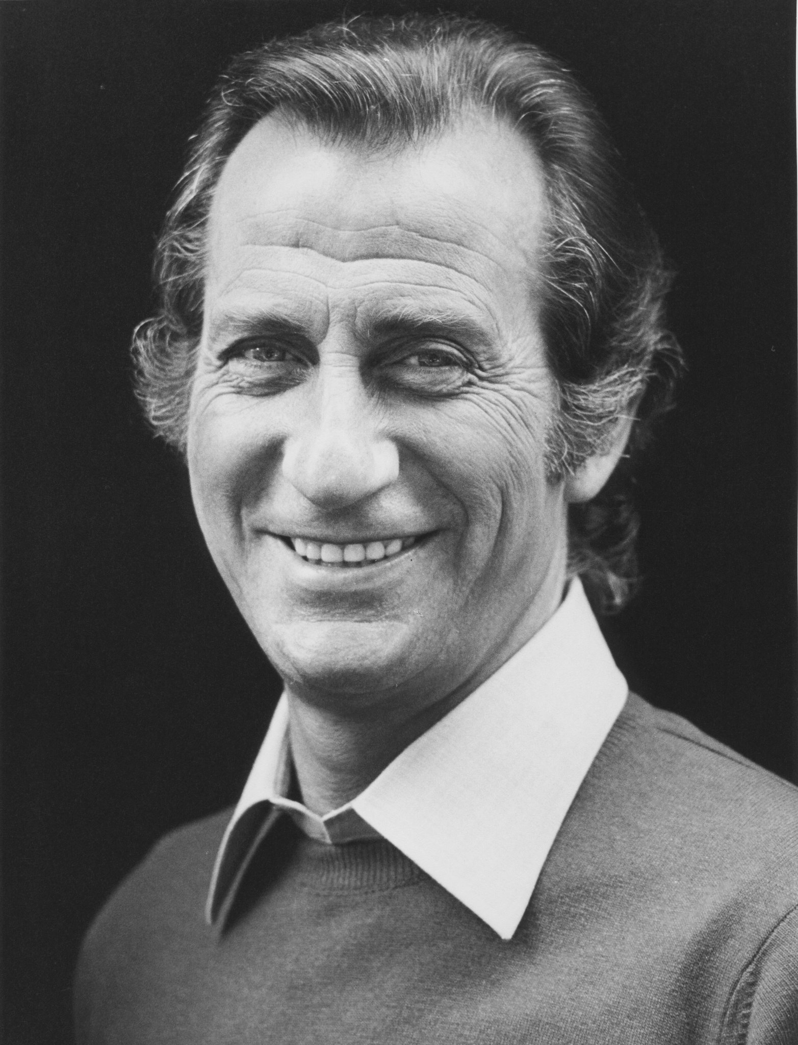 Фото - Тони Уччи: 1565x2048 / 490 Кб