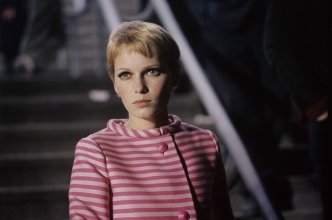 Фото - Миа Фэрроу: 332x220 / 12 Кб