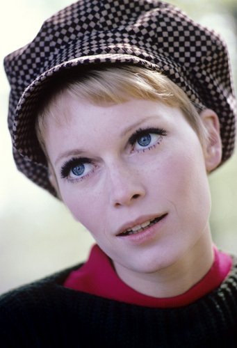 Фото - Миа Фэрроу: 341x500 / 31 Кб