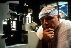 Фото - Марлон Брандо: 304x205 / 18 Кб