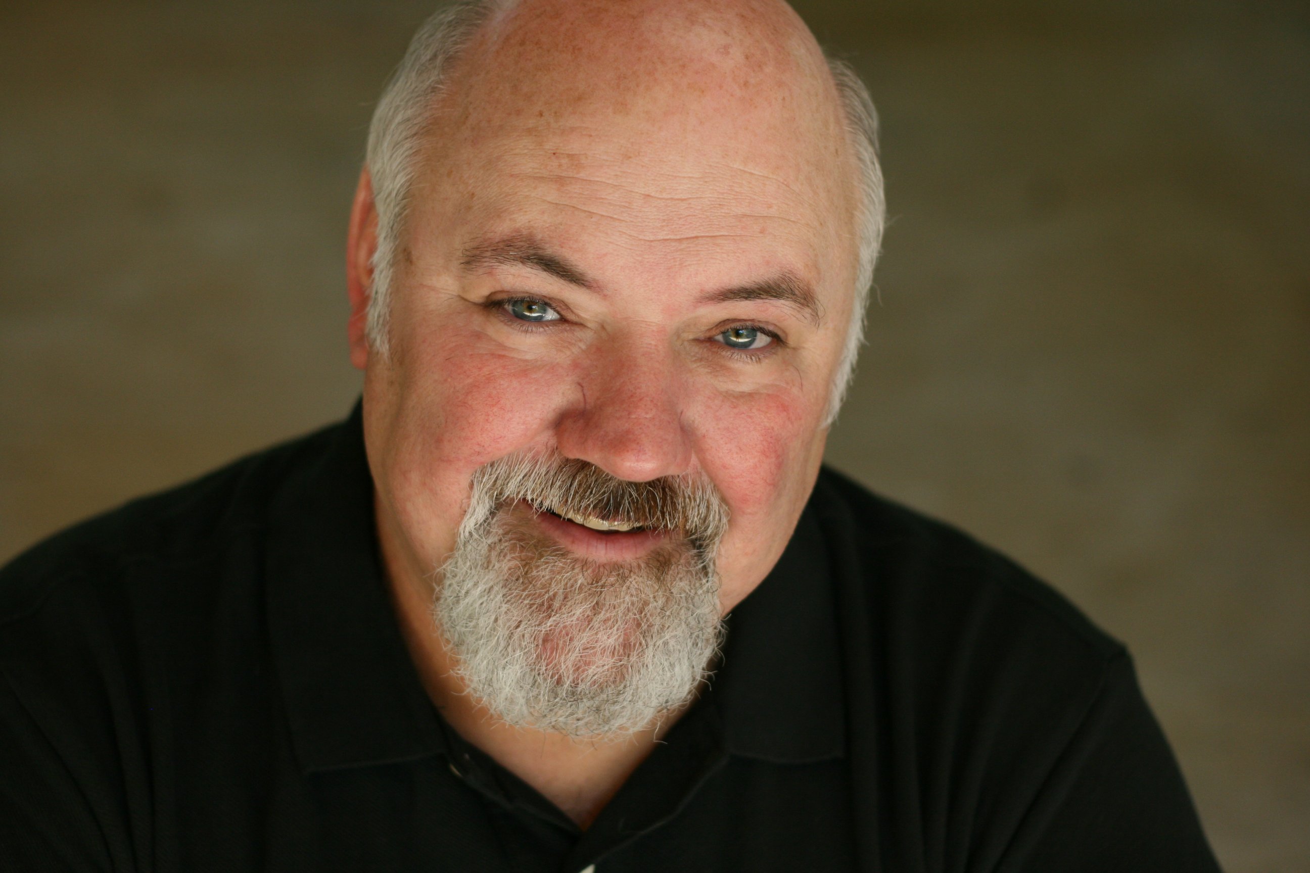 Фото - Стив Боулз: 2592x1728 / 393 Кб