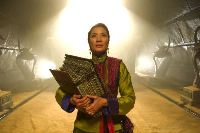 Фото - Мишель Йео: 398x264 / 21 Кб