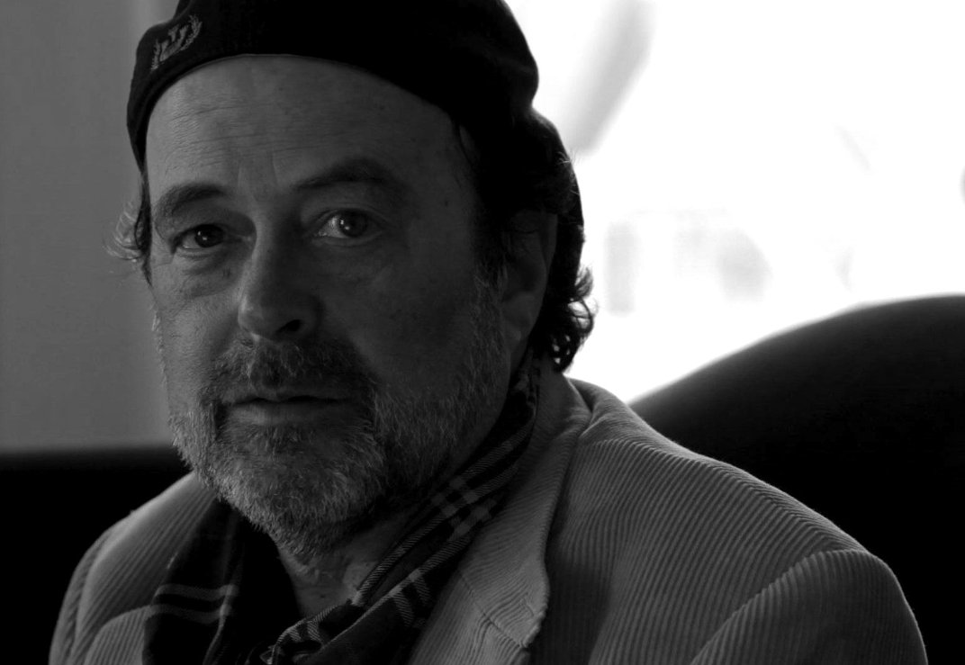 Фото - Мэттью Джейкобс: 1072x739 / 74 Кб