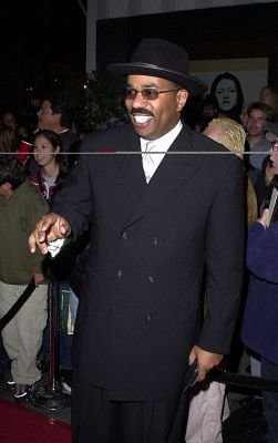 Фото - Стив Харви: 251x400 / 18 Кб