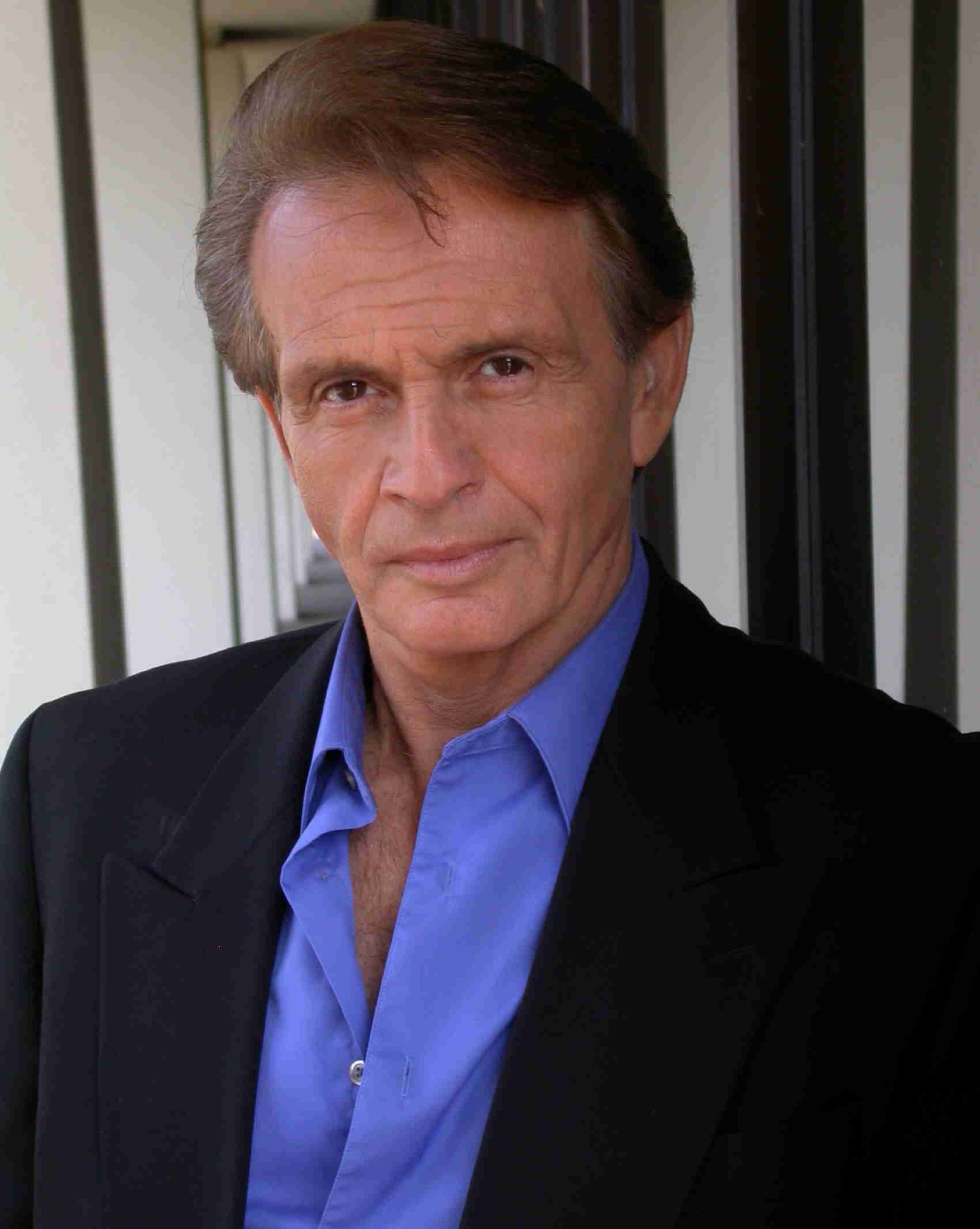 Фото - Ари Барак: 1633x2048 / 232 Кб