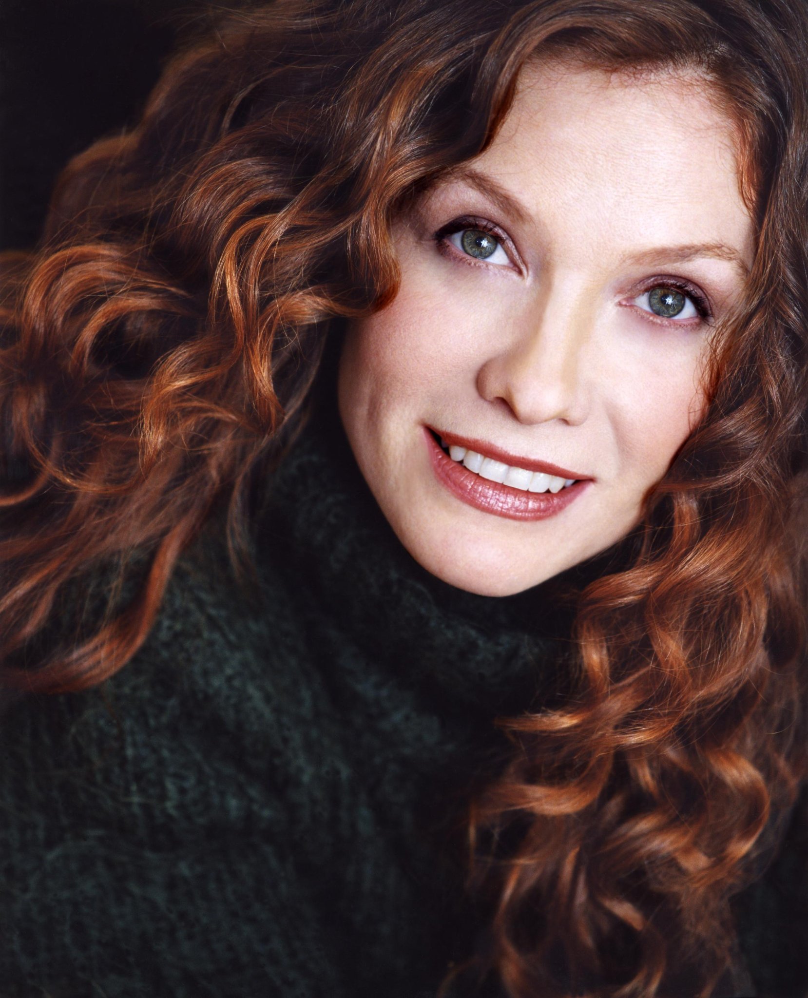 Фото - Кристин Хаджи: 1658x2048 / 412 Кб