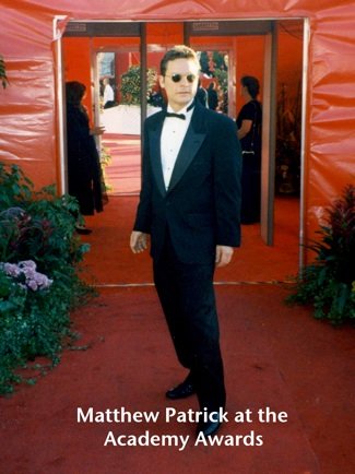 Фото - Мэттью Патрик: 325x434 / 33 Кб