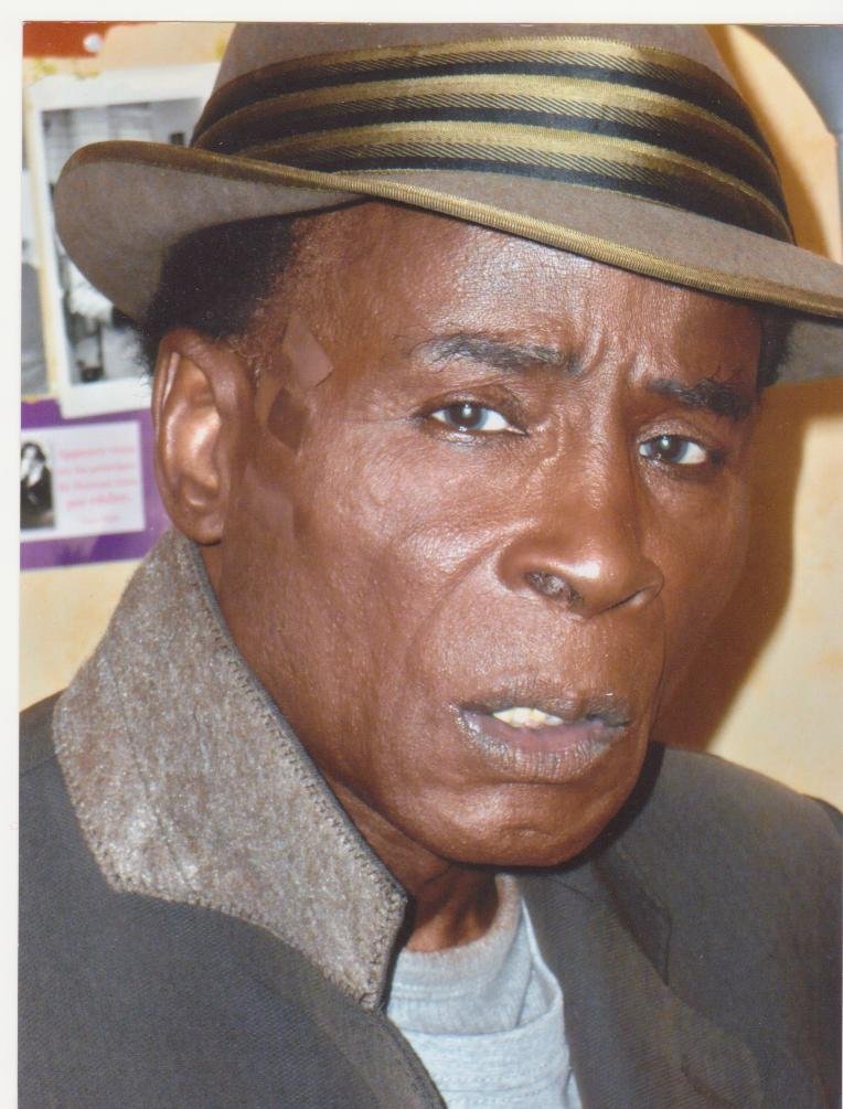 Фото - Малик Боуэнс: 764x1005 / 130 Кб