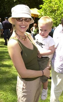 Фото - Джози Биссетт: 248x400 / 31 Кб