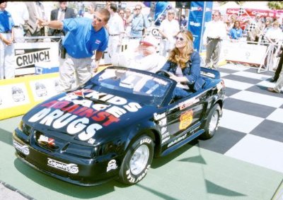 Фото - Кэти Айрленд: 400x283 / 38 Кб