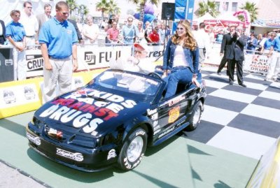 Фото - Кэти Айрленд: 400x269 / 37 Кб