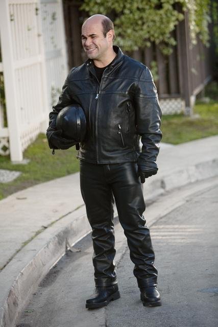 Фото - Иэн Гомес: 427x640 / 47 Кб