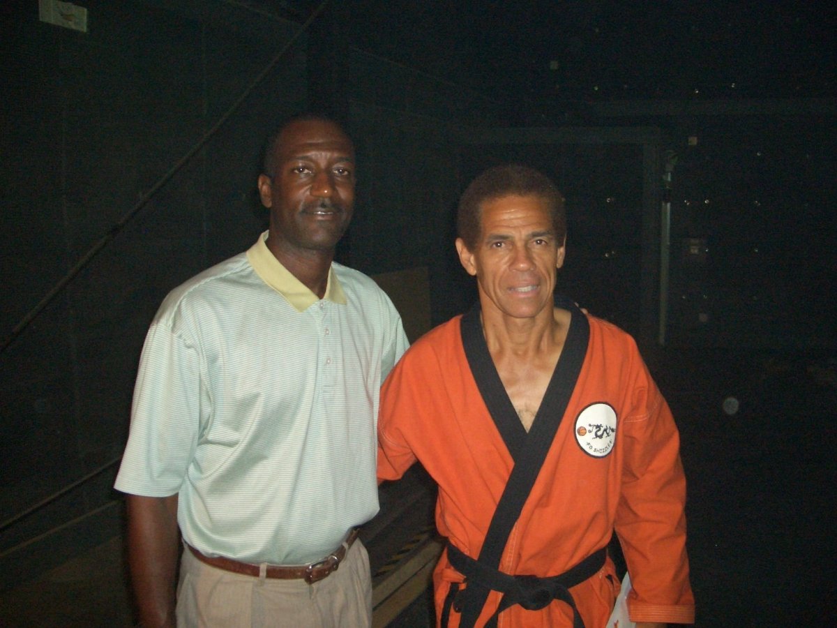 Фото - Найджел Мигель: 1200x900 / 161 Кб