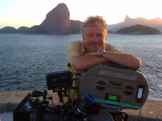 Фото - Уэли Стайгер: 566x424 / 41 Кб