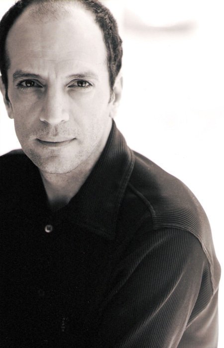 Фото - Карл Элакки: 450x700 / 40 Кб