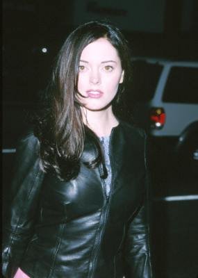 Фото - Роуз МакГоун: 285x400 / 17 Кб