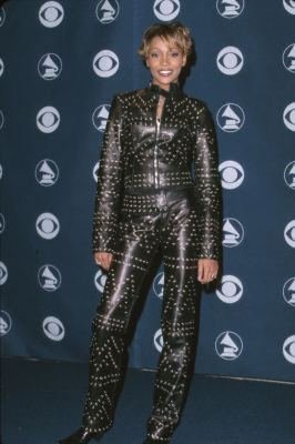 Фото - Моника Арнольд: 266x400 / 23 Кб