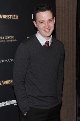 Фото - Эдди Кэй Томас: 266x400 / 16 Кб