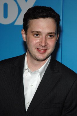 Фото - Эдди Кэй Томас: 266x400 / 17 Кб