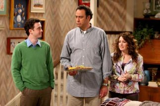 Фото - Эдди Кэй Томас: 323x215 / 21 Кб