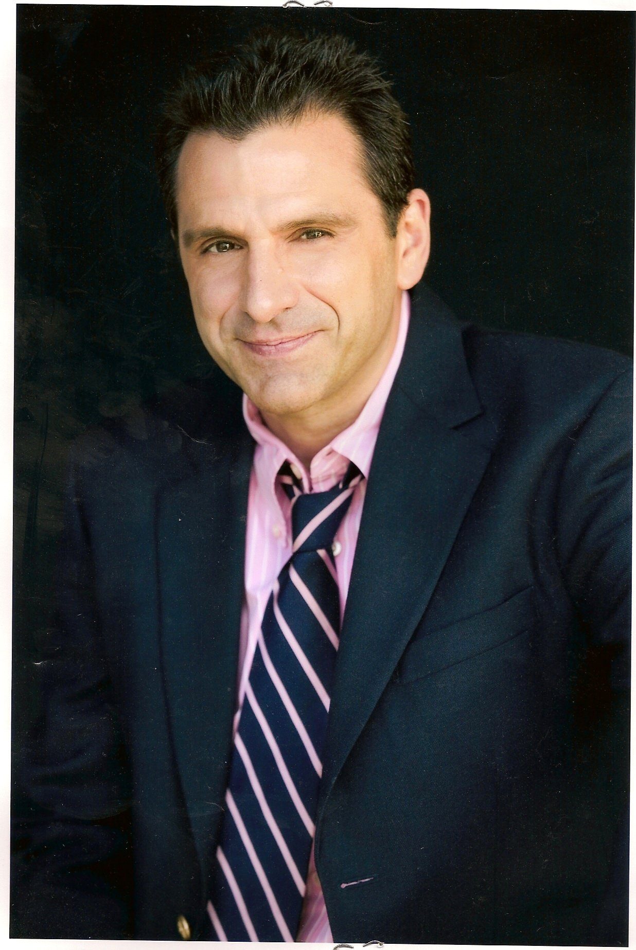 Фото - Питер Эллас: 1236x1846 / 321 Кб