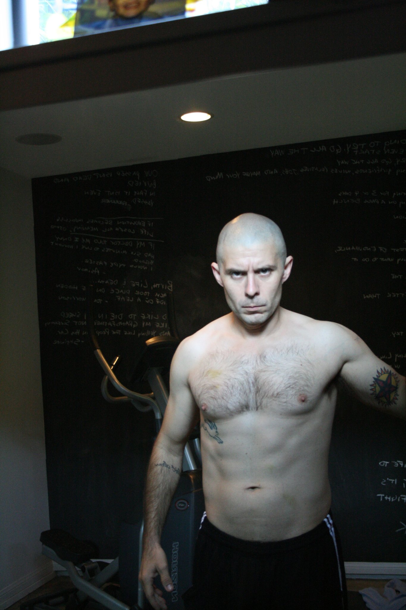 Фото - Рик Гомес: 1365x2048 / 311 Кб