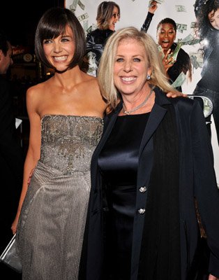 Фото - Кэлли Кхури: 314x400 / 31 Кб