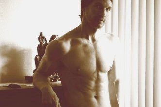 Фото - Майкл Уорт: 332x221 / 12 Кб