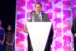 Фото - Дэниэл Сладек: 266x177 / 16 Кб