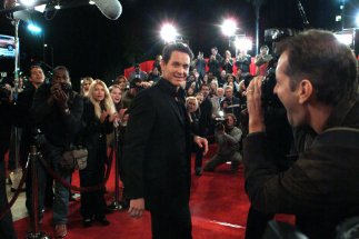 Фото - Коул Хаузер: 323x215 / 18 Кб