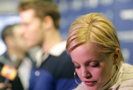 Фото - Мена Сувари: 272x185 / 11 Кб