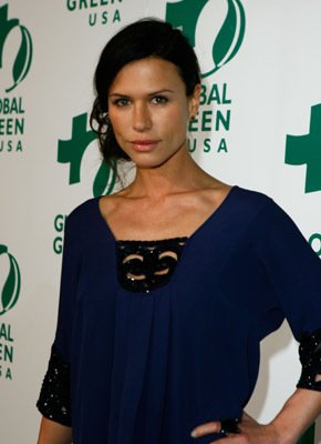 Фото - Рона Митра: 290x400 / 20 Кб