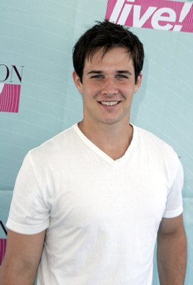 Фото - Райан Мерриман: 271x400 / 17 Кб