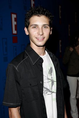 Фото - Джастин Берфилд: 267x400 / 18 Кб