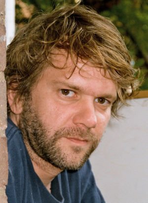 Фото - Nicolas McClintock: 300x410 / 28 РљР±